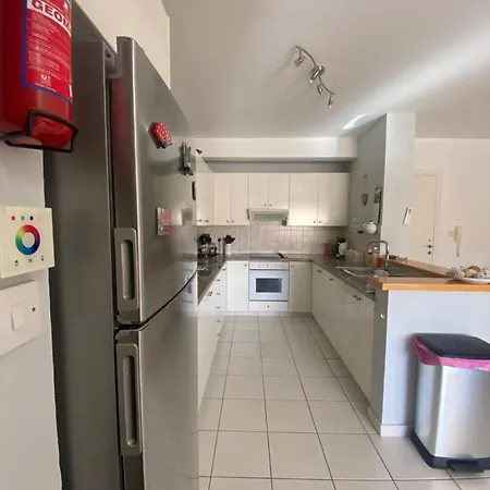 William And Emily Apartament Polis