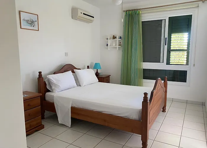 William And Emily 公寓 Polis